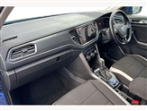 Volkswagen T-Roc Image 2