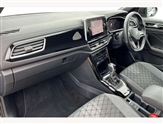 Volkswagen T-Roc Image 2