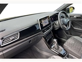 Volkswagen T-Roc Image 2