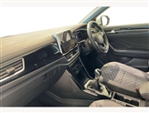 Volkswagen T-Roc Image 2