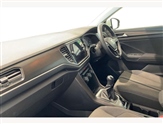 Volkswagen T-Roc Image 2