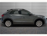 Volkswagen T-Roc Image 4