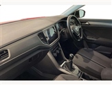 Volkswagen T-Roc Image 2