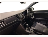 Volkswagen T-Roc Image 2