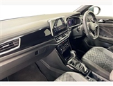 Volkswagen T-Roc Image 2