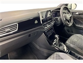 Volkswagen T-Roc Image 2