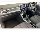 Volkswagen T-Roc Image 2