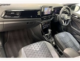 Volkswagen T-Roc Image 2
