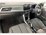 Volkswagen T-Roc Image 2