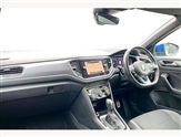Volkswagen T-Roc Image 2