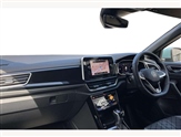 Volkswagen T-Roc Image 2