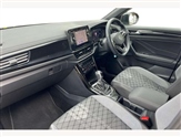 Volkswagen T-Roc Image 2