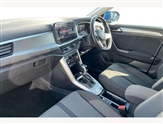 Volkswagen T-Roc Image 2