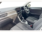Volkswagen T-Roc Image 2