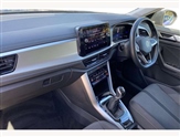 Volkswagen T-Roc Image 2