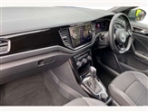 Volkswagen T-Roc Image 2