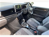 Volkswagen T-Roc Image 2