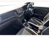 Volkswagen T-Roc Image 2