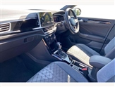 Volkswagen T-Roc Image 2