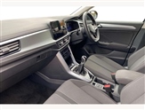 Volkswagen T-Roc Image 2