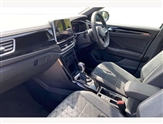Volkswagen T-Roc Image 2