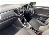 Volkswagen T-Roc Image 2
