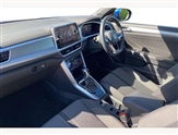 Volkswagen T-Roc Image 2