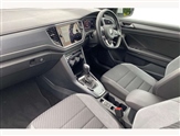 Volkswagen T-Roc Image 2