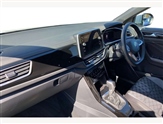 Volkswagen T-Roc Image 2