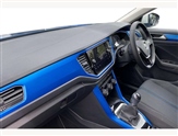 Volkswagen T-Roc Image 2