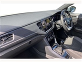 Volkswagen T-Roc Image 2