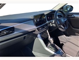 Volkswagen T-Roc Image 2