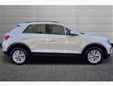 Volkswagen T-Roc Image 4