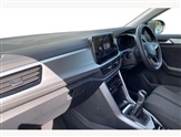 Volkswagen T-Roc Image 2