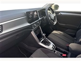 Volkswagen T-Roc Image 2