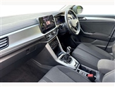 Volkswagen T-Roc Image 2