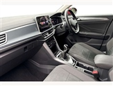 Volkswagen T-Roc Image 2