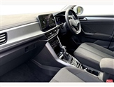 Volkswagen T-Roc Image 2