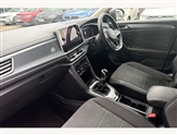 Volkswagen T-Roc Image 2
