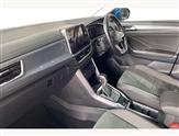 Volkswagen T-Roc Image 2