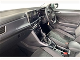 Volkswagen T-Roc Image 2