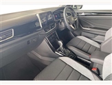 Volkswagen T-Roc Image 2