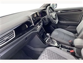 Volkswagen T-Roc Image 2
