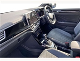 Volkswagen T-Roc Image 2