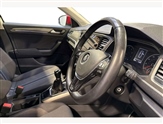 Volkswagen T-Roc Image 6