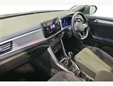 Volkswagen T-Roc Image 2