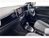 Volkswagen T-Roc Image 2