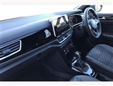 Volkswagen T-Roc Image 2