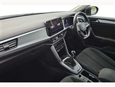 Volkswagen T-Roc Image 2