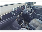 Volkswagen T-Roc Image 2